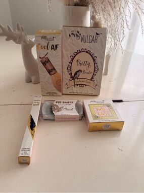 Combo, Pretty Vulgar Eyeshadow & Face Set - Pink, Gold, Cream